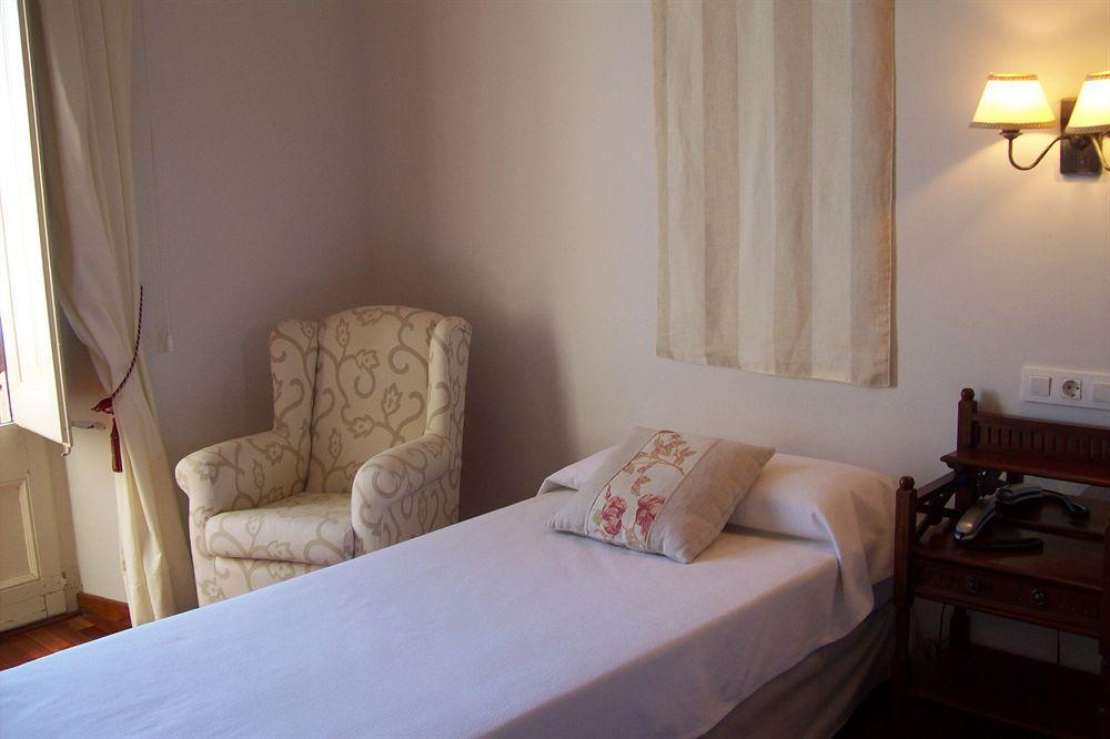 סנט פר דה ריבס Hotel Palou 1874 מראה חיצוני תמונה